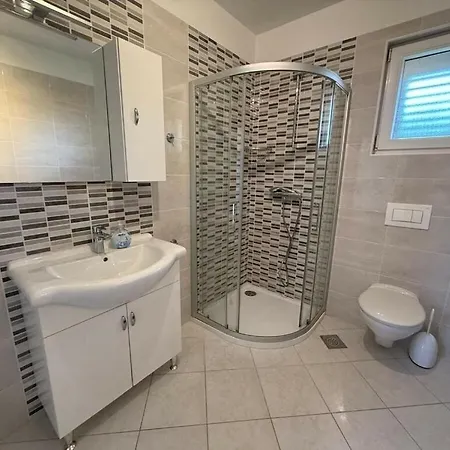 In With Swimming Pool *